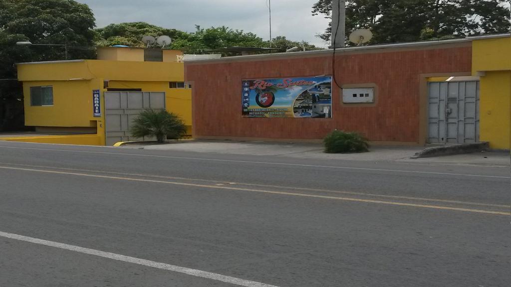 Rio Suites Tonsupa Exterior photo